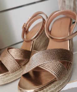 sandales talons compensés dorées Isa