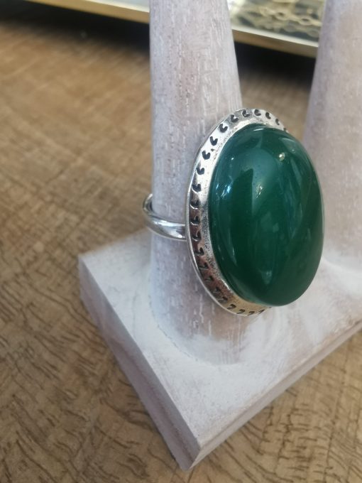 Bague argentée pierre semi précieuse jade verte