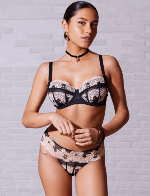 Tanga dentelle et tulle noir poudré