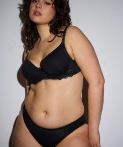 Ensemble lingerie noir avec culotte