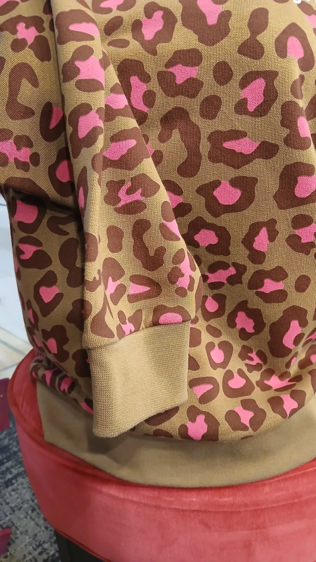 sweat shirt motif léopard Sonia