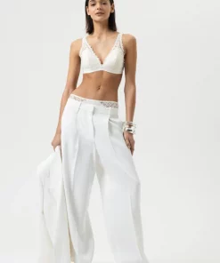 Soutien-gorge triangle dentelle poésie tentation