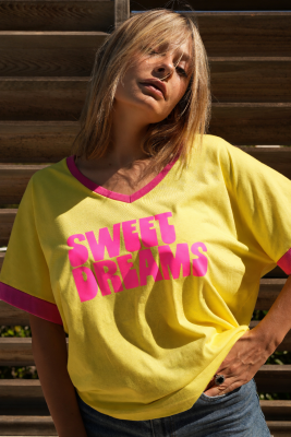 Tee-shirt jaune et rose sweat Dreams Tara