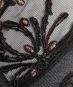 Nuisette noire broderie Italienne