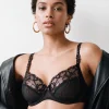 Soutien-gorge emboitant broderie Italienne