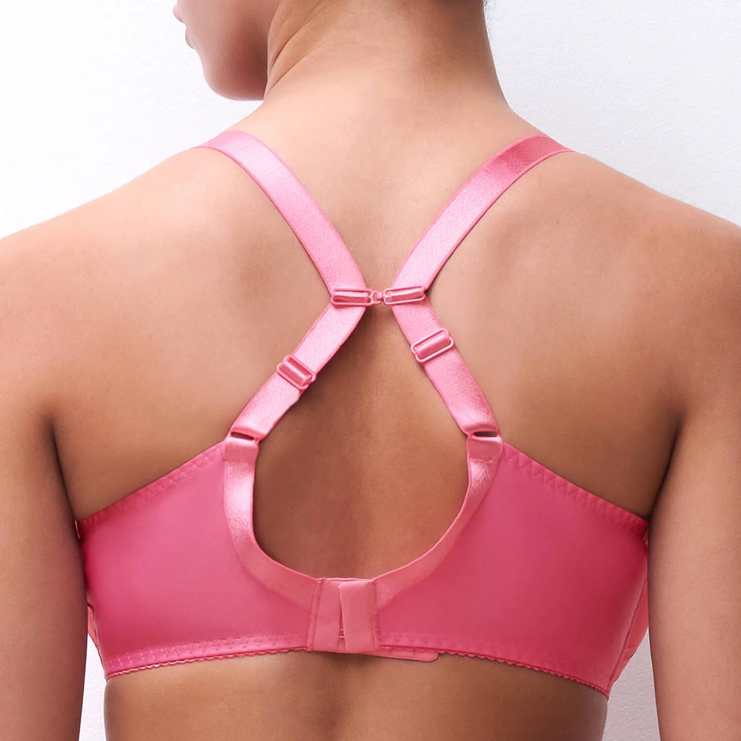 Soutien-gorge dentelle emboitant rose
